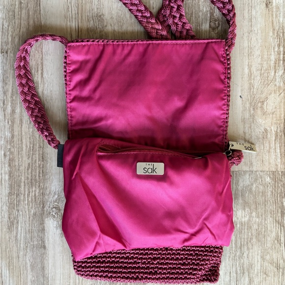 The Sak Mini Crossbody Bag Berry Pink Excellent - Picture 6 of 7